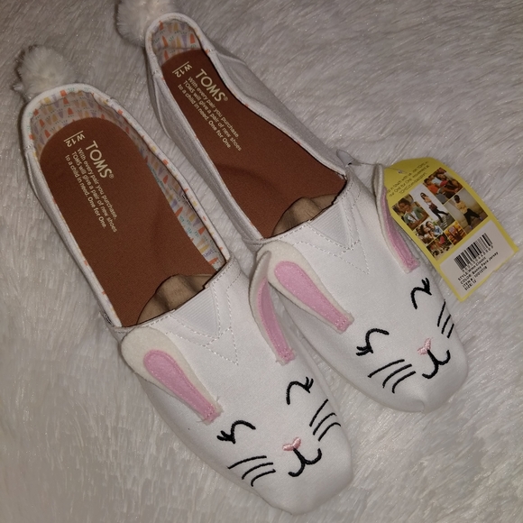Toms Shoes - Toms Limited Edition Bunny Face Jersey Slipons 12